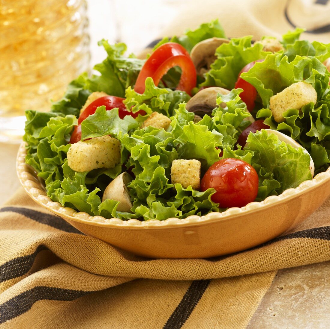 Leaf Lettuce Salad with Tomatoes and Croutons