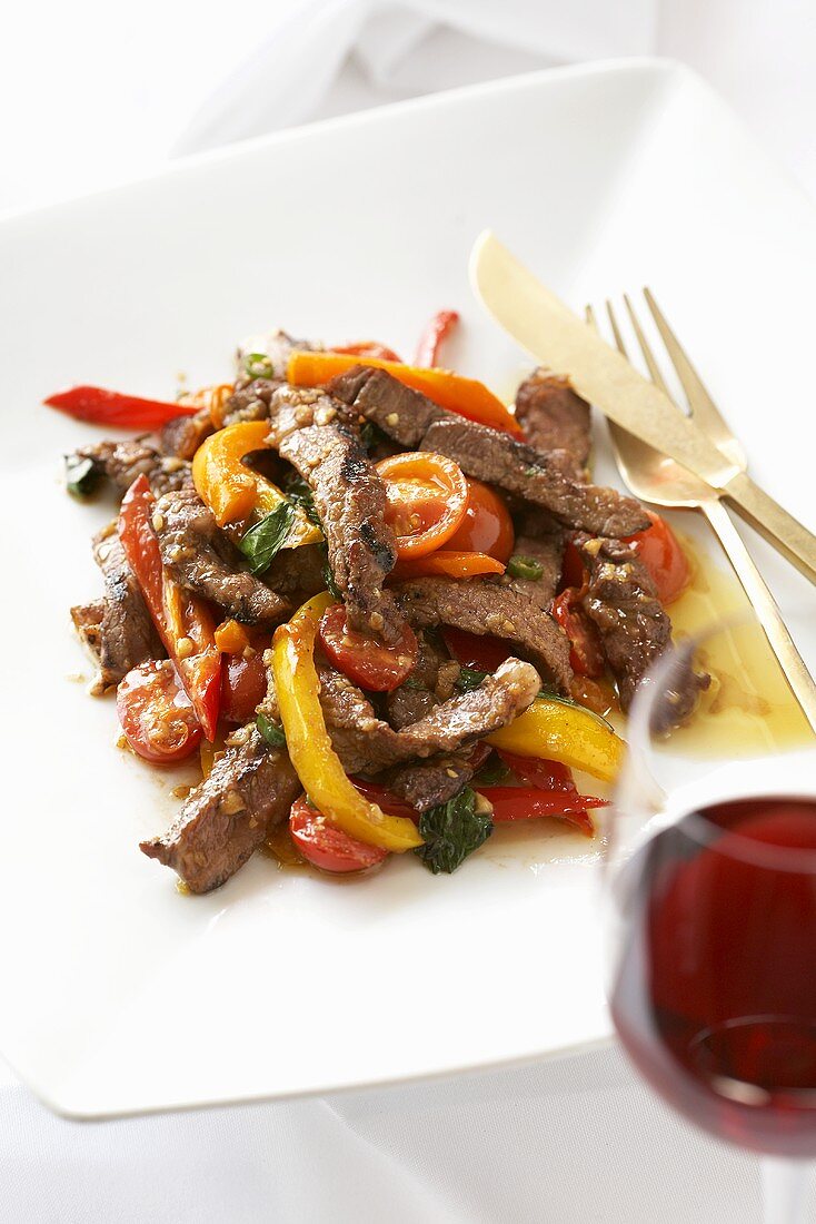 Beef and Bell Pepper Stir Fry; Red Wine