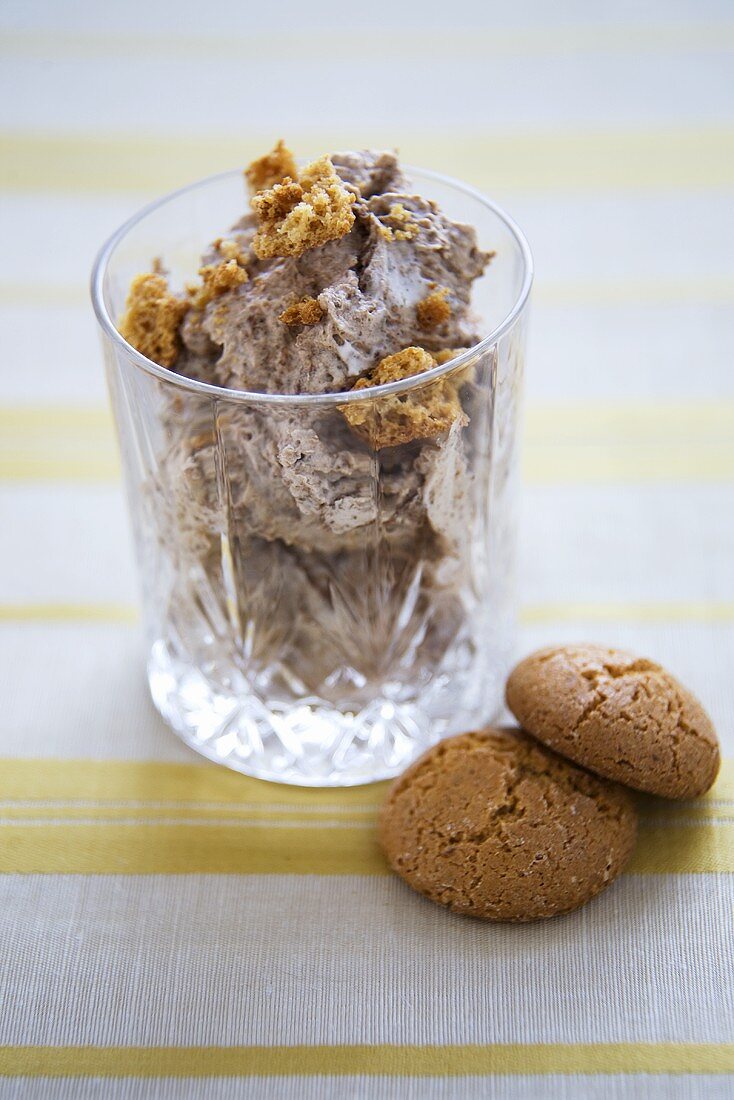 Kastanienmousse mit Amaretti