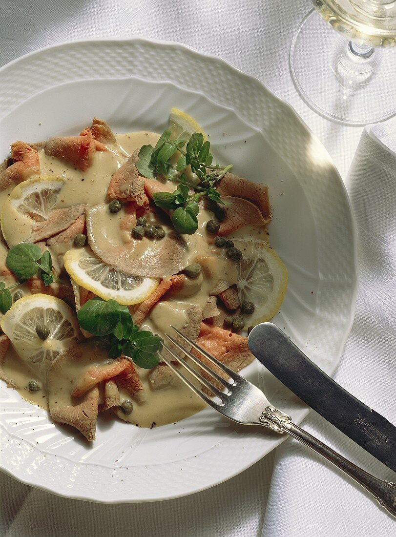 Vitello tonnato (Kalbfleisch mit Thunfischsauce, Italien)