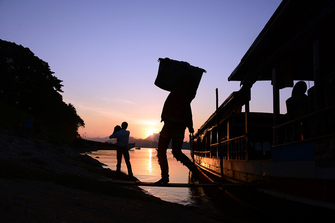 Ferryboat at the river Mekong, Luang Prabang, Laos, Asia