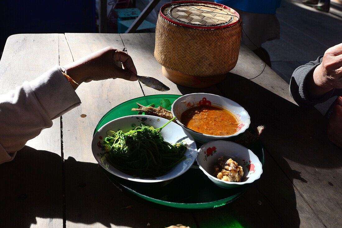Typisches Essen auf der Insel Don Khon, Si Phan Don, 1000 Inseln, Süd-Laos, Laos, Asien