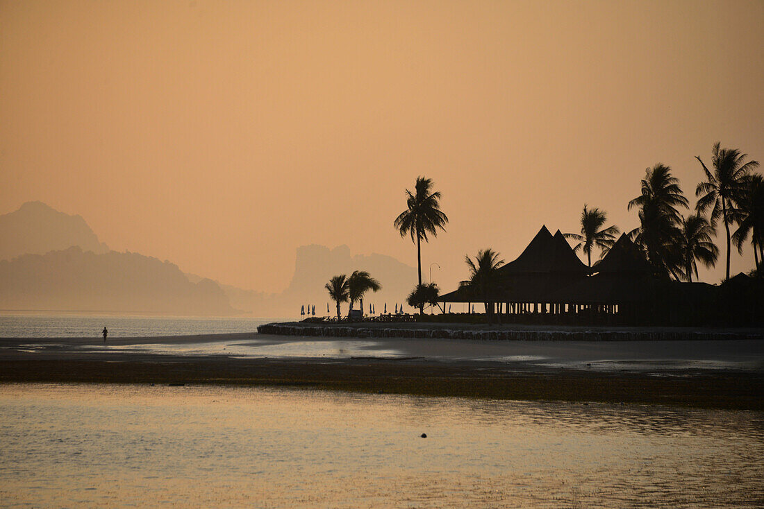 Sunset on the beach on the east coast of Ko Muk, Andaman Sea, Thailand, Asia