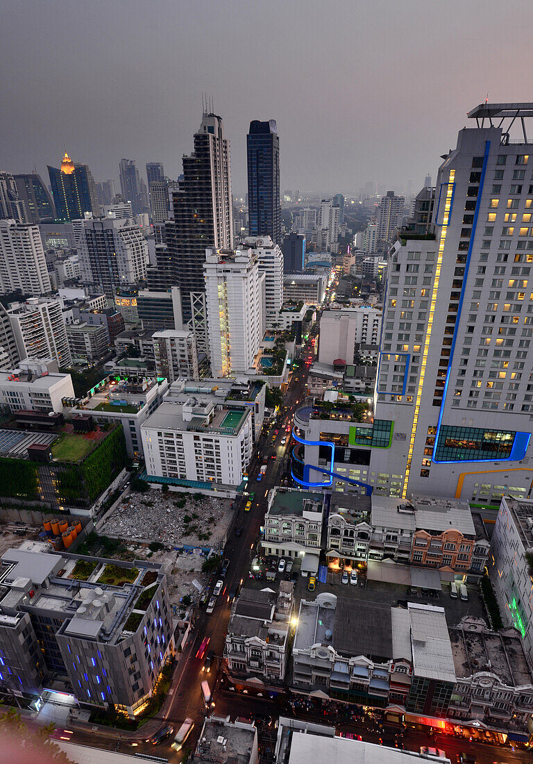 Blick vom above Eleven an der Sukhumvit, Bar, Bangkok, Thailand