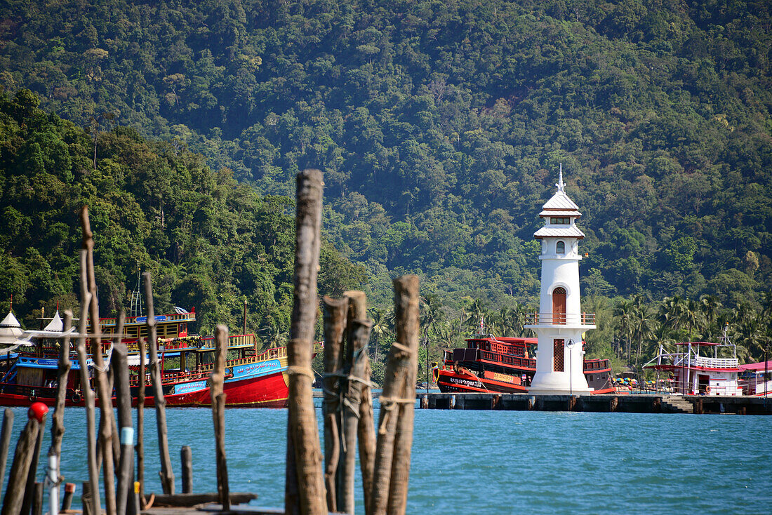 Harbour at Bang Bao, Island of Chang, Golf of Thailand, Thailand