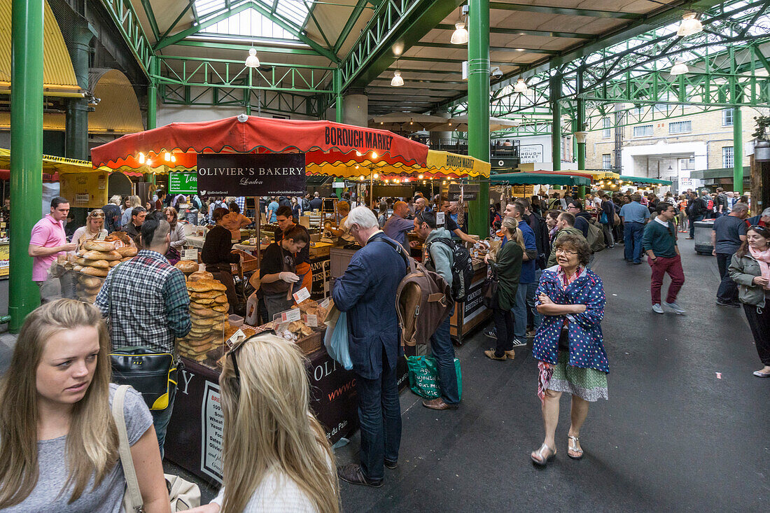 Brotverkauf im  Boroughs Market, London, england