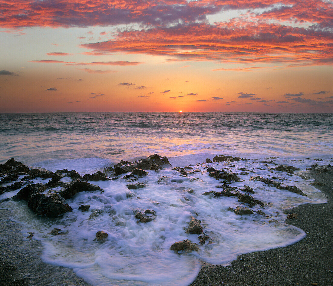 Coast at sunset, Blowing Rocks Beach, Jupiter Island, Florida