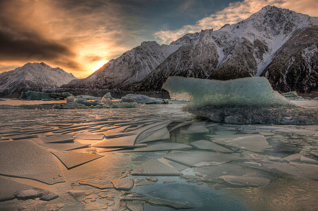 Ice floes in lake, Tasman Glacier, Mount Cook National Park, New Zealand