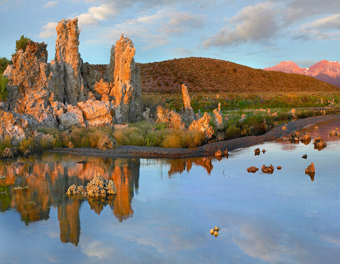 Tufa at Mono Lake, Sierra Nevada, California