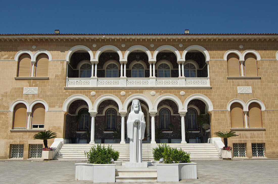 Makarios Statue in front of the Archbishop's Palace in the old town of Lefkosia, Nicosia, Cyprus