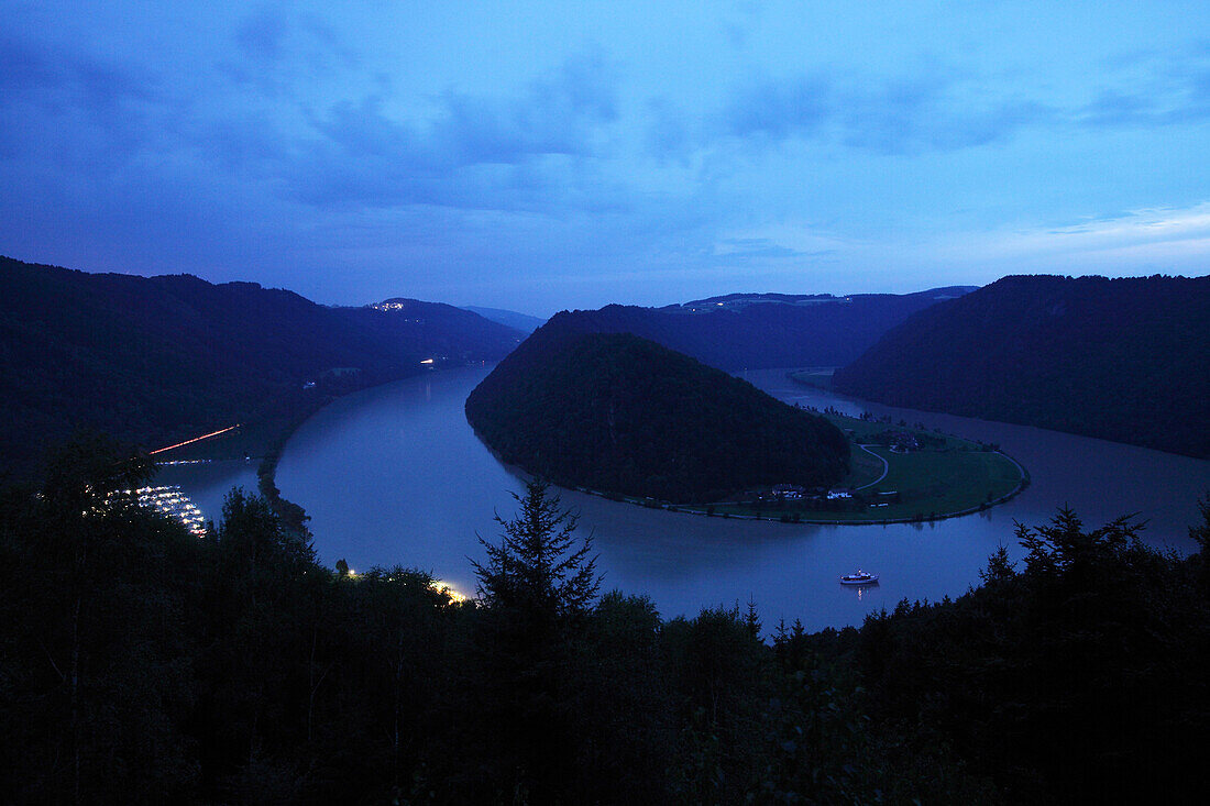 View of the river bend, Danube, Bavaria, Germany