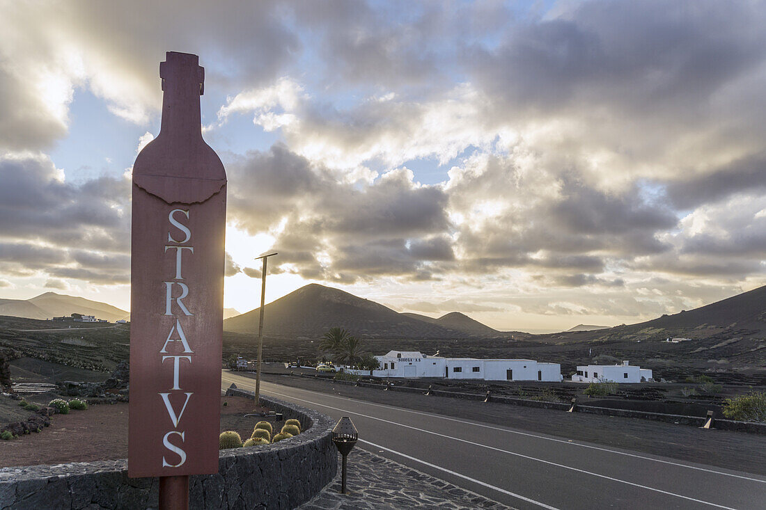 Stratvs Bodega, Weinbaugebiet La Geria, Lanzarote, Kanaren, Spanien