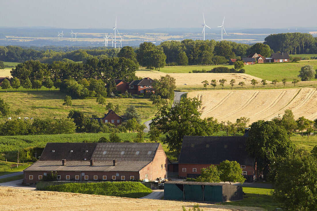 Blick vom einstigen Burgberg in Stromberg - Stadt Oelde nach Südosten , Münsterland , Nordrhein-Westfalen , Deutschland , Europa