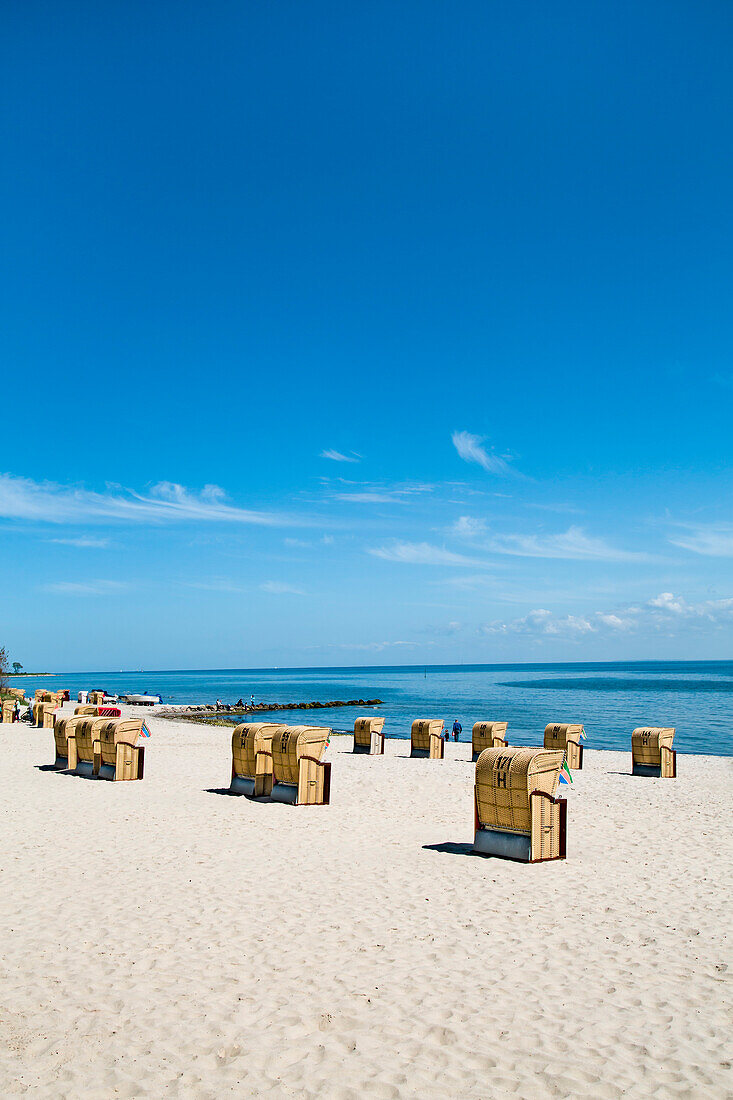 Beach and beach chairs, Kellenhusen, Luebeck bay, Baltic Coast, Schleswig-Holstein, Germany