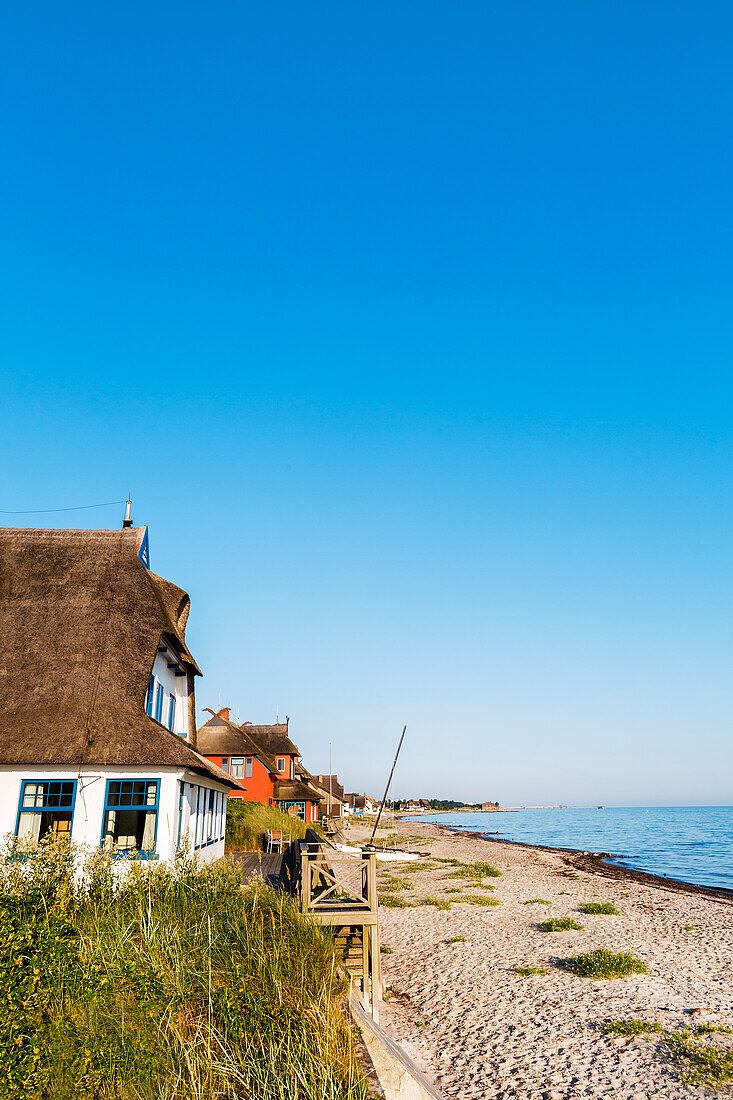 Strand und Villen, NSG Graswarder, Heiligenhafen, Ostsee, Schleswig-Holstein, Deutschland