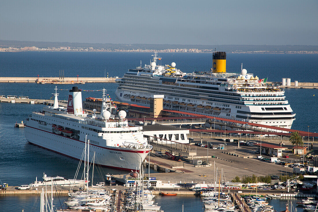 Cruise ships MS Deutschland (Reederei Peter Deilmann) and Costa Favolosa (Costa Crociere) at Palma Cruise Terminal