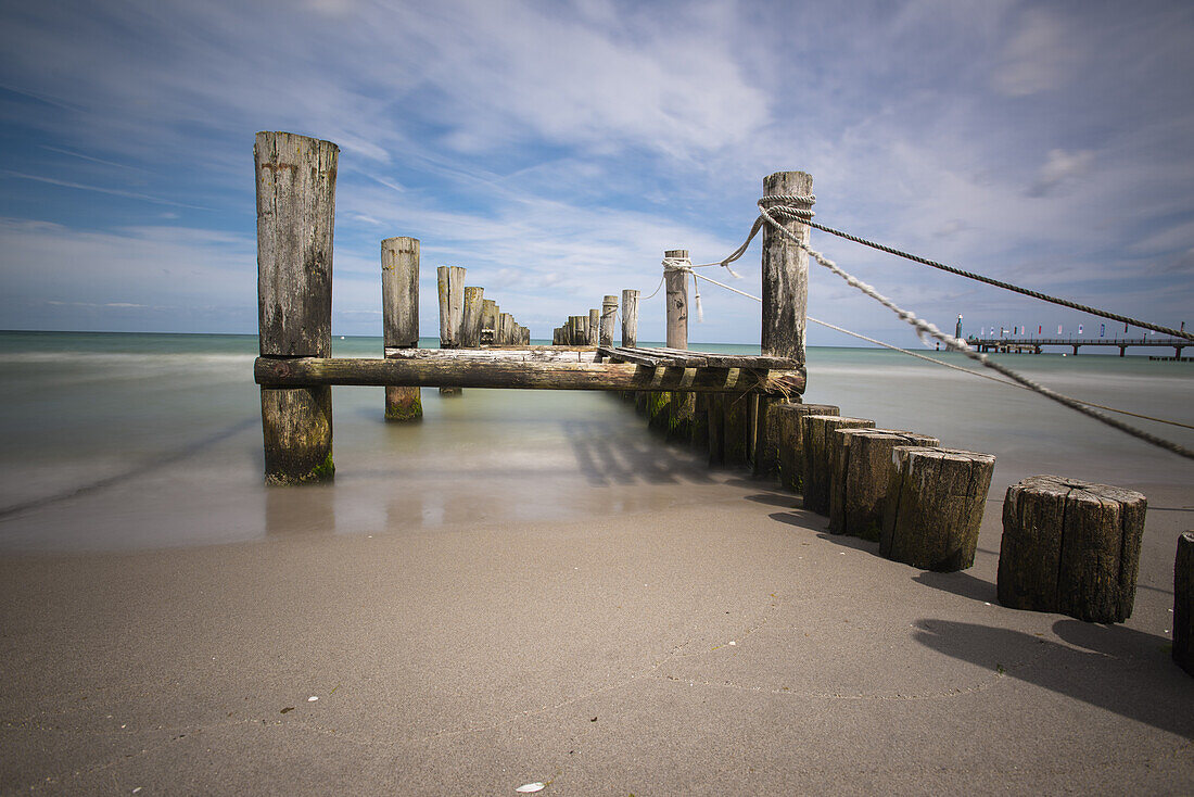 Alter Steg in Zingst im Nationalpark Vorpommersche Boddenlandschaft, Zingst, Fischland-Darß-Zingst, Mecklenburg Vorpommern, Deutschland