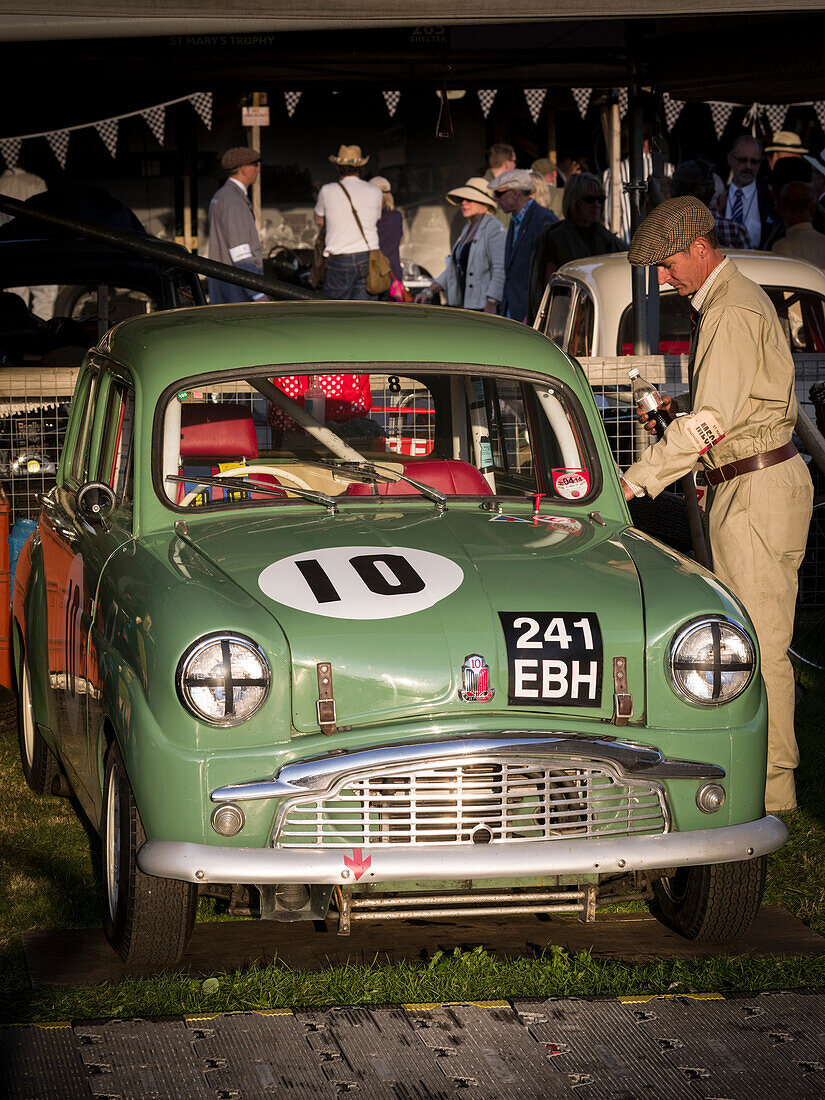 1958 Standard Ten, Goodwood Revival 2014, Rennsport, Autorennen, Classic Car, Goodwood, Chichester, Sussex, England, Großbritannien