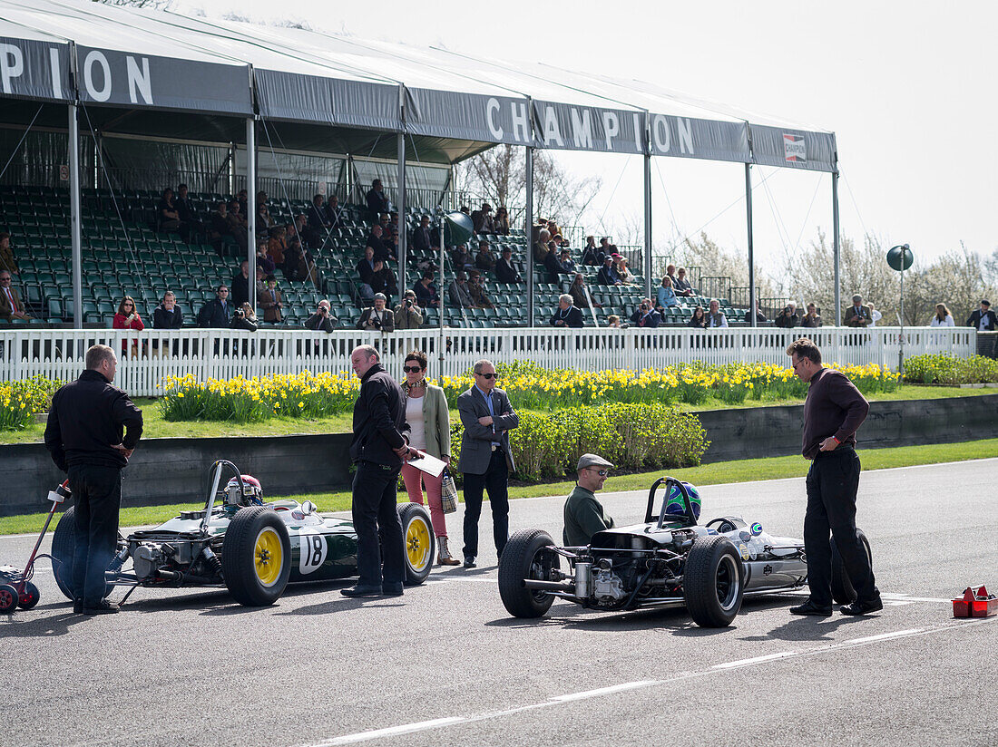 preparation for start, Clark-Stewart Cup, 72nd Members Meeting, racing, car racing, classic car, Chichester, Sussex, United Kingdom, Great Britain