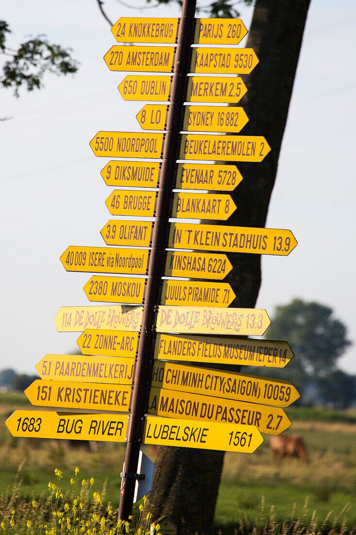 Sign post along the Ieper - IJzer (Yser) canal, near Ieper, Flemish Region, Belgium