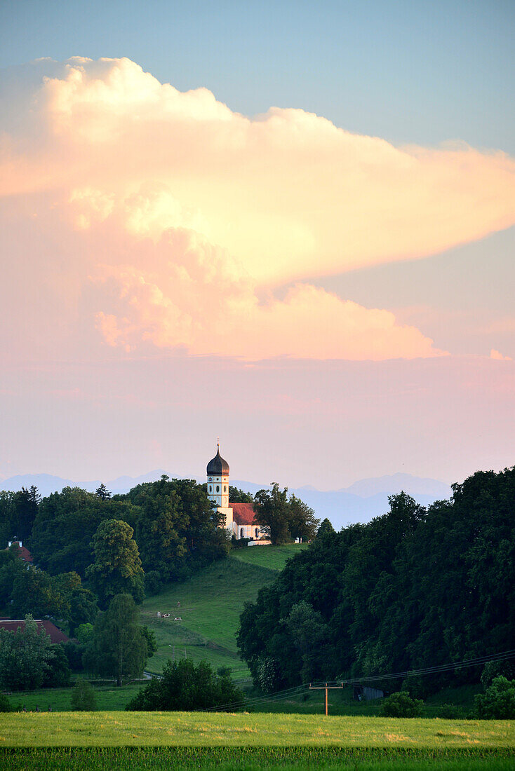 Abendwolke bei Holzhausen am Starnberger See, Ostufer, Oberbayen, Bayern, Deutschland