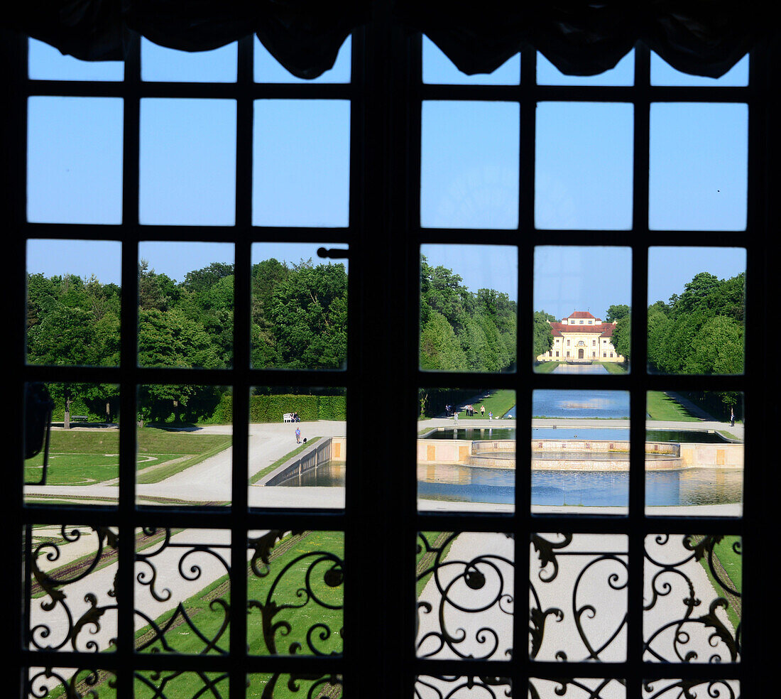 Park mit Kanal, Lustheim am Schloß Schleißheim bei München, Bayern, Deutschland