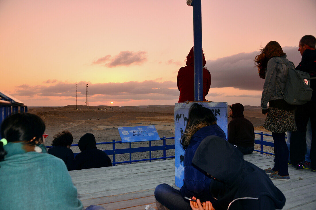 Sonnenuntergang am Ramonkrater bei Mizpe Ramon, Wüste Negev, Süd-Israel, Israel