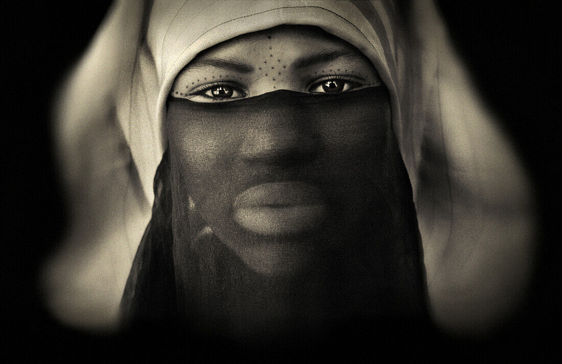 Portrait of a Muslim woman with veil, Islam, Fes, Meknes, Morocco, North Africa, Africa
