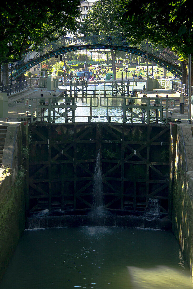 France, Paris, Canal St Martin, lock