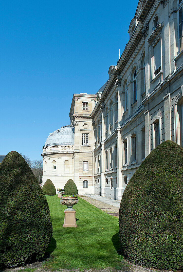 France. Paris area. Hauts-de-Seine. Sèvres. Garden of the National museum of the Ceramic.