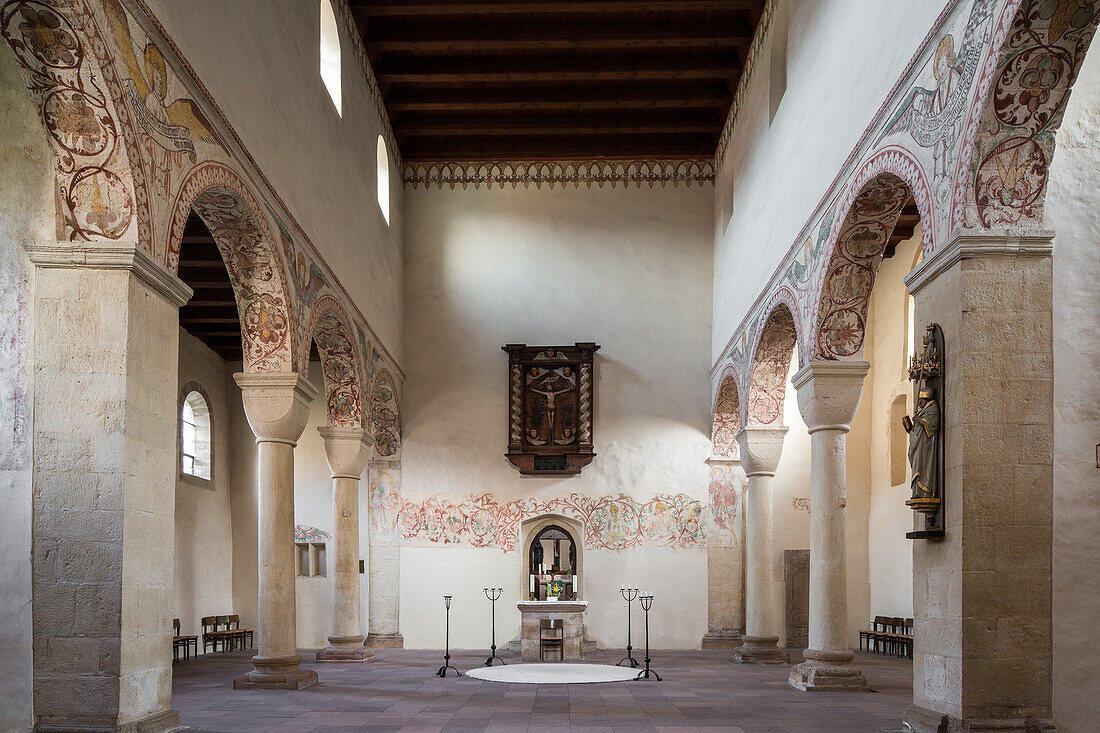 Kloster Bursfelde, ehemalige Benediktinerabtei, St. Tomas und Nikolaus, romanische Doppelkirche, Westkirche mit Mauerfresken, Niedersachsen, Norddeutschland, Deutschland