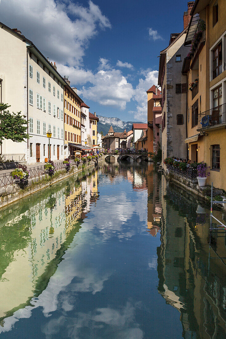 Europe, France, Rhône-Alpes, Haute-Savoie, Annecy, old town, Thiou canal