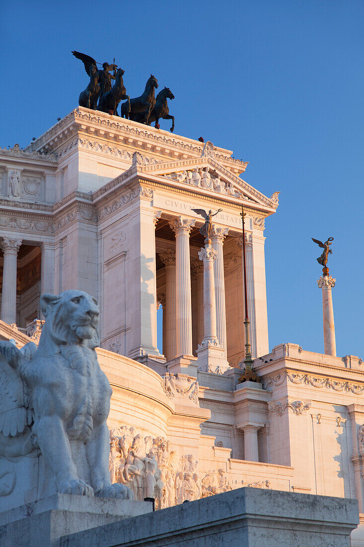 National Monument to Victor Emmanuel II, Rome, Lazio, Italy, Europe