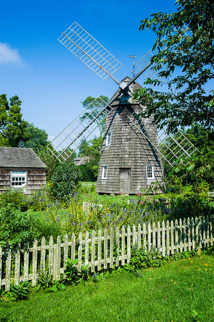 Windmill and the Home Sweet Home house in East Hampton, The Hamptons, Long Island, New York State, United States of America, North America