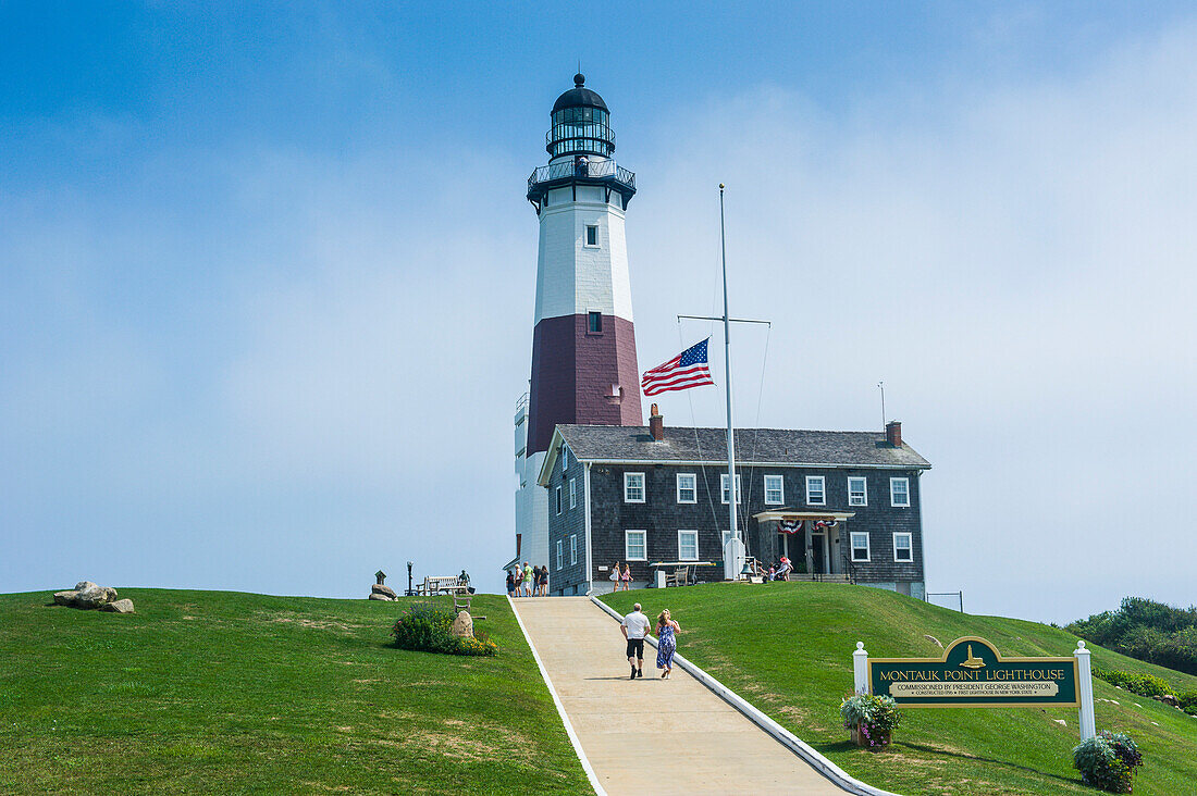 Montauk Point Lighthouse, Montauk Point State Park, the Hamptons, Long Island, New York State, United States of America, North America