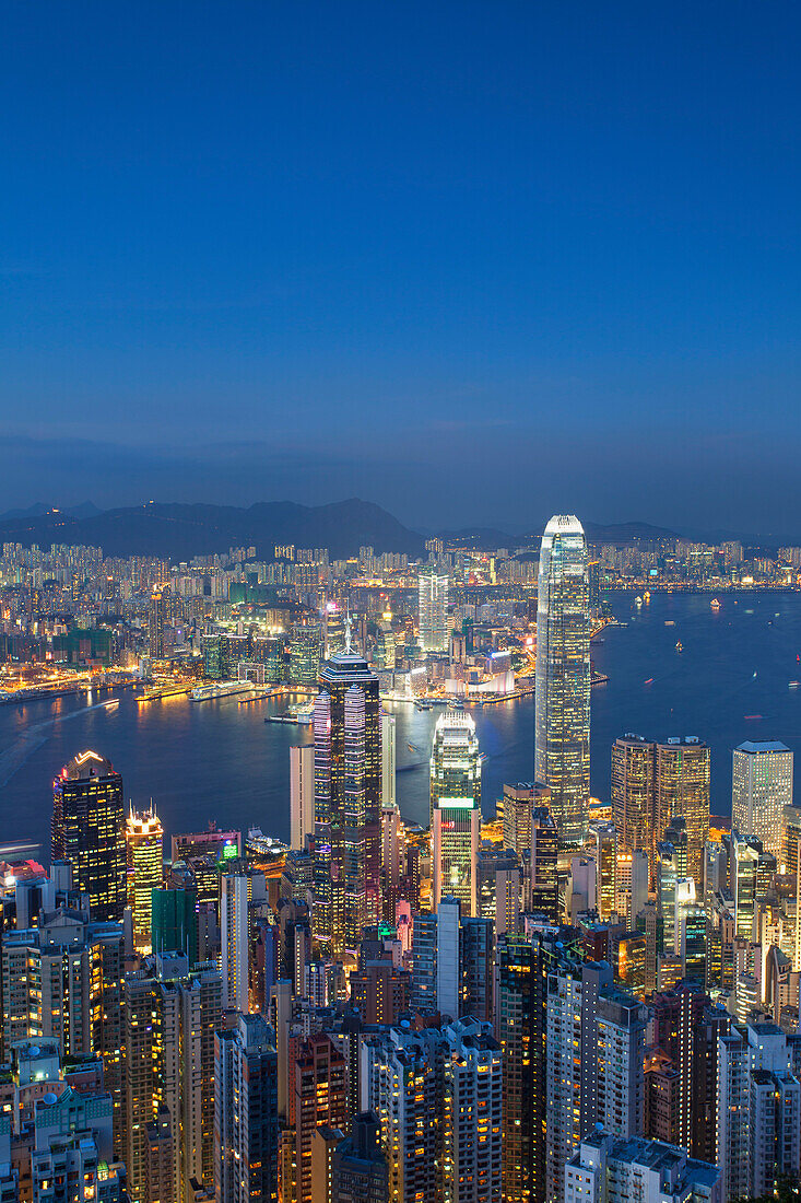 View of Kowloon and Hong Kong Island from Victoria Peak at dusk, Hong Kong, China, Asia