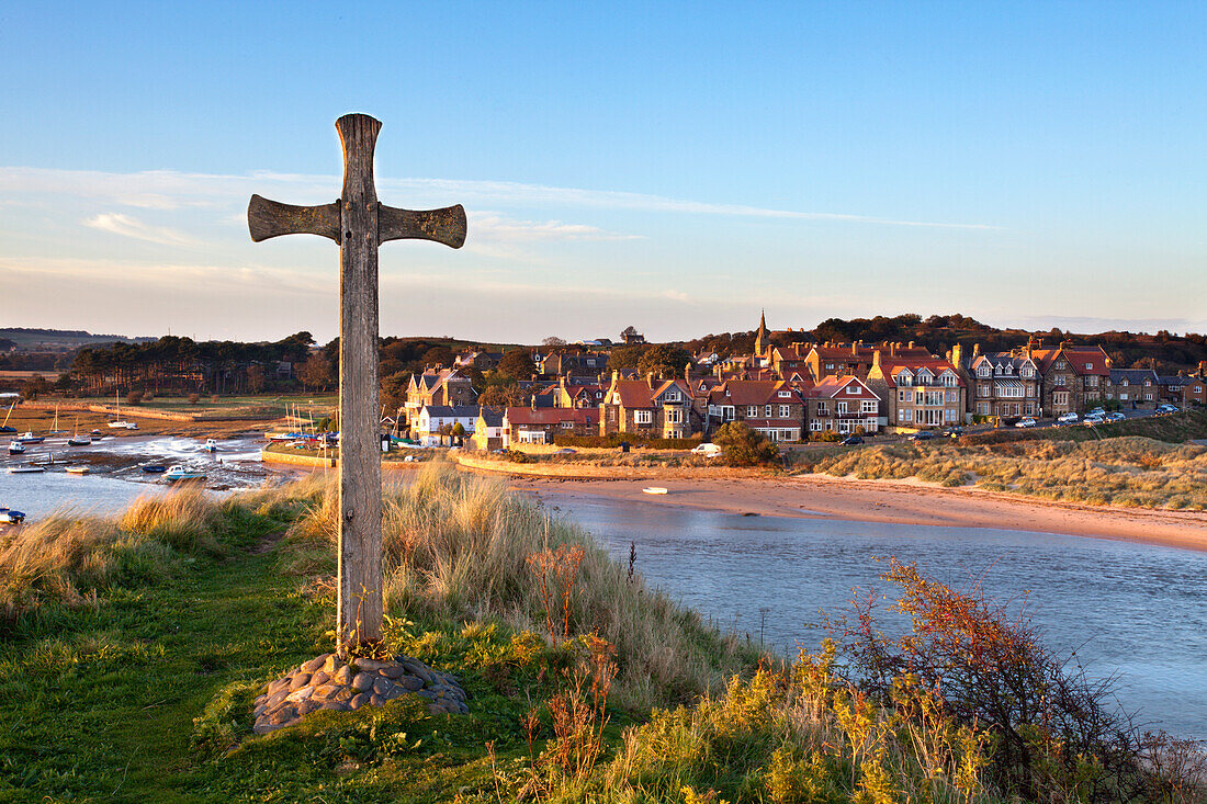 St. Cuthbert's Cross on Church Hill and Alnmouth at sunset, Northumberland, England, United Kingdom, Europe