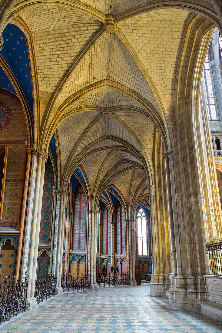 Interior ambulatory of Orléans Cathedral (Basilique Cathédrale Sainte-Croix), Orléans, Loiret Department, Centre, France