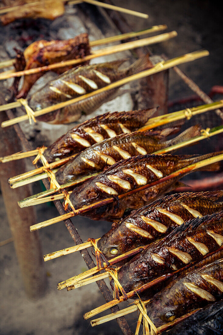 Grilled fish, Luang Prabang, Laos, Indochina, Southeast Asia, Asia