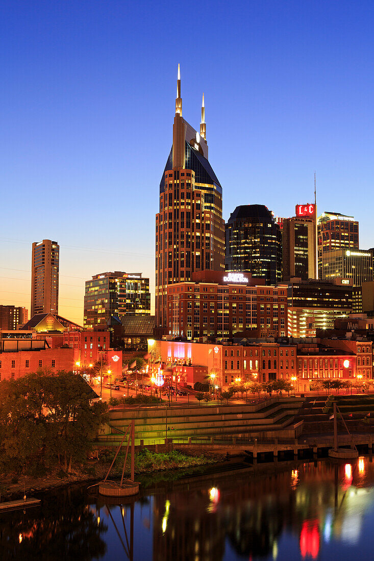 Cumberland River and Nashville skyline, Tennessee, United States of America, North America