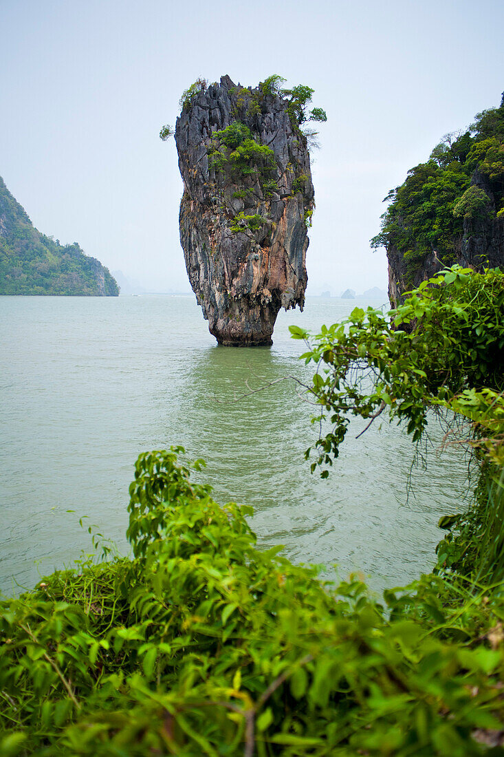 Khao Phing Kan (James Bond Island), Ao Phang-Nga National Marine Park, Phuket Island, Phuket, Thailand, Southeast Asia, Asia