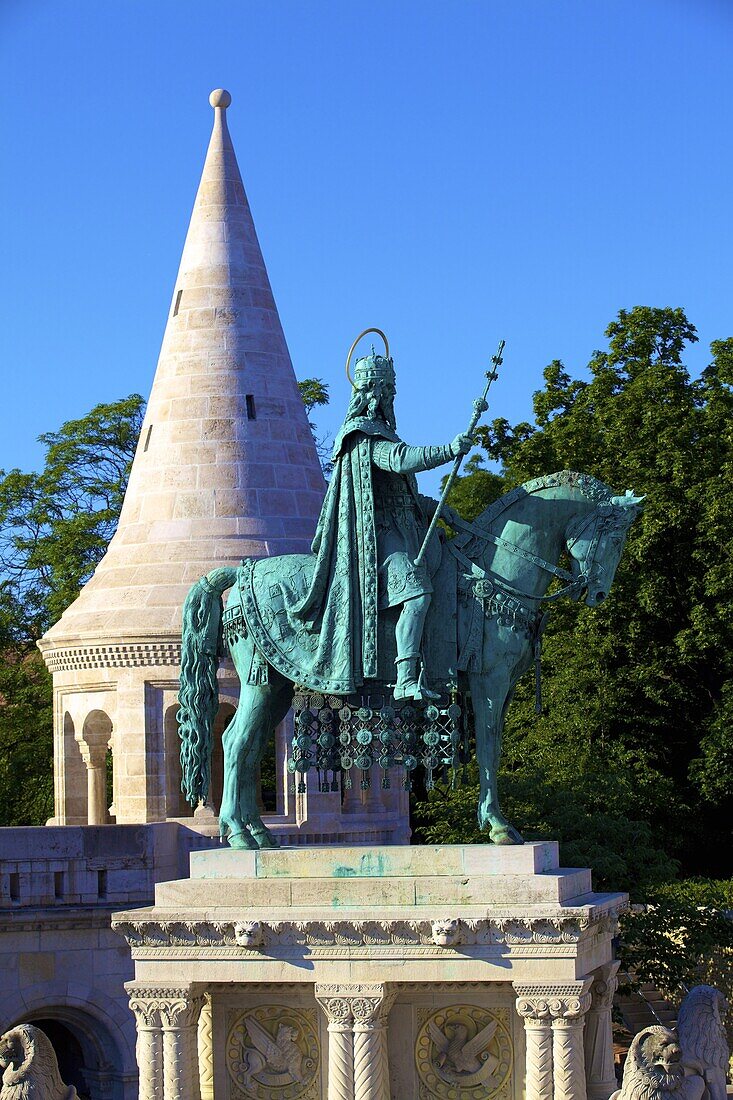 St. Istvan statue, Fisherman's Bastion, Budapest, Hungary, Europe