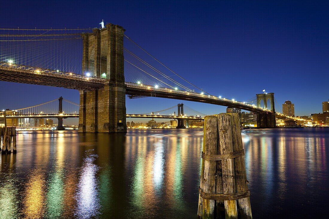 The Brooklyn and Manhattan Bridges spanning the East River, New York City, New York, United States of America, North America