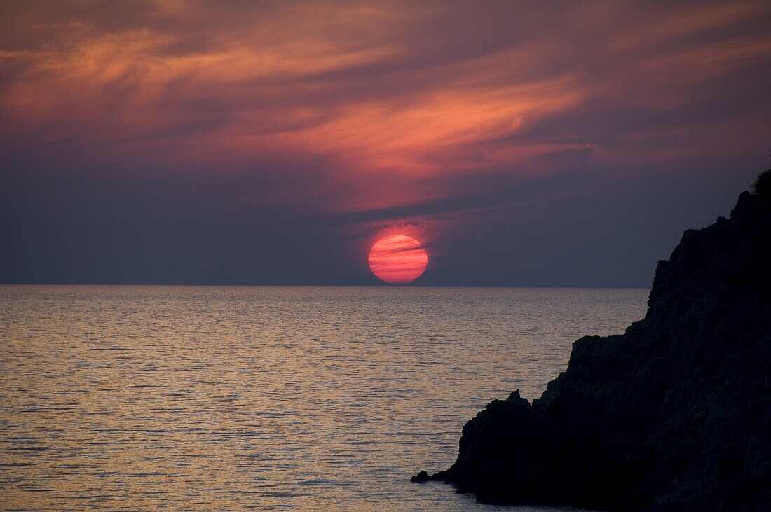 Sunset, Assos, Kefalonia (Cephalonia), Ionian Islands, Greece, Europe