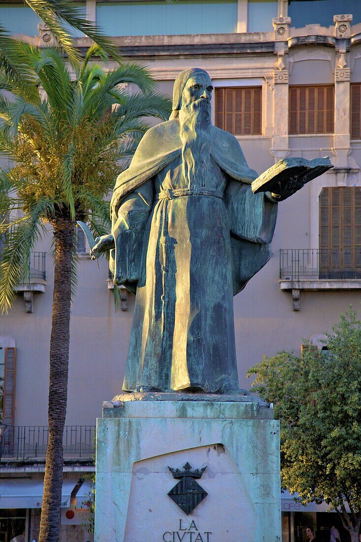 Ramon Llull Statue, Palma, Mallorca, Spain, Europe