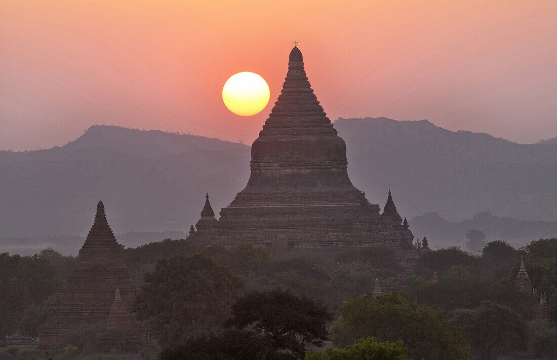 View over the temples of Bagan at sunset, from Shwesandaw Paya, Bagan, Myanmar (Burma), Southeast Asia