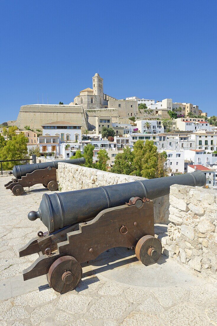 Ibiza Old Town (Dalt Vila) UNESCO World Heritage Site, Ibiza, Balearic Islands, Spain, Europe