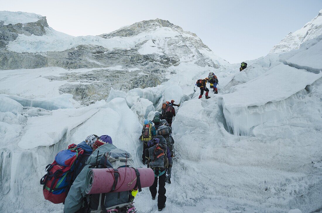 The Khumbu icefall on Mount Everest, Solu Khumbu Everest Region, Sagarmatha National Park, UNESCO World Heritage Site, Nepal, Himalayas, Asia