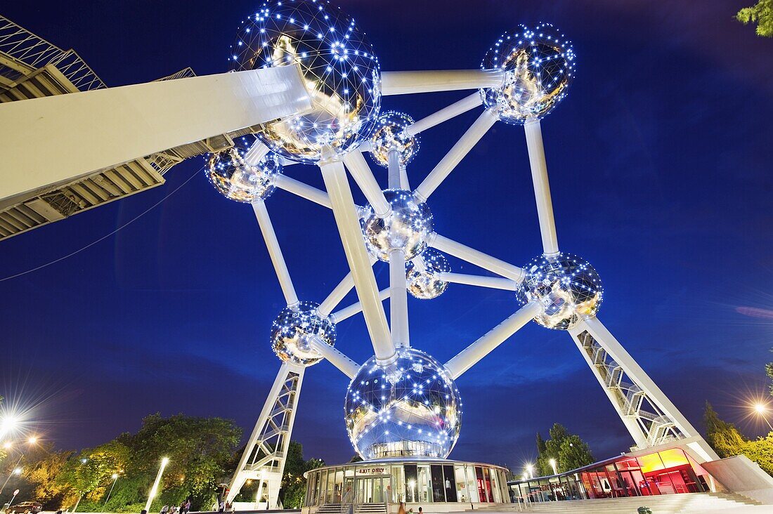 1958 World Fair, Atomium model of an iron molecule, illuminated at night, Brussels, Belgium, Europe