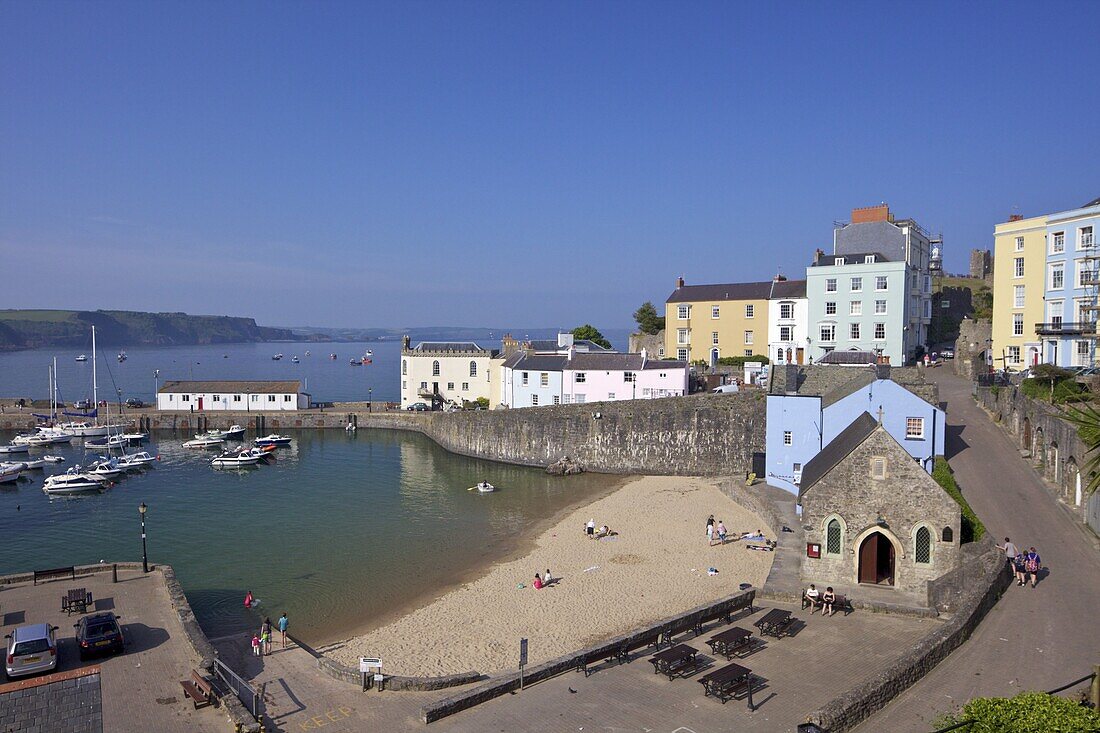 The old historic harbour in evening summer sunshine, Tenby, Pembrokeshire National Park, West Wales, Wales, United Kingdom, Europe